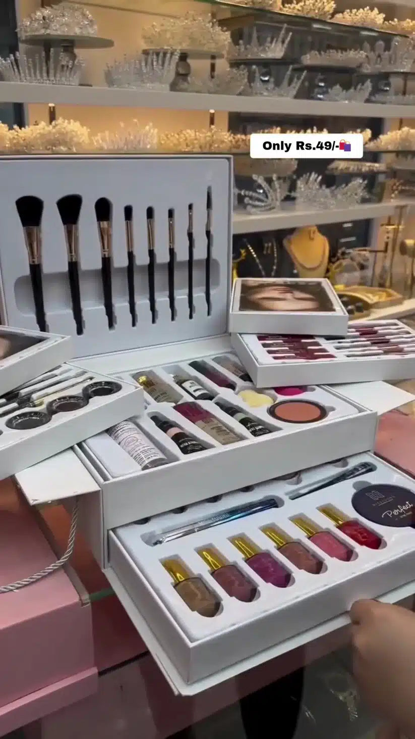 All-in-One Premium Makeup Kit