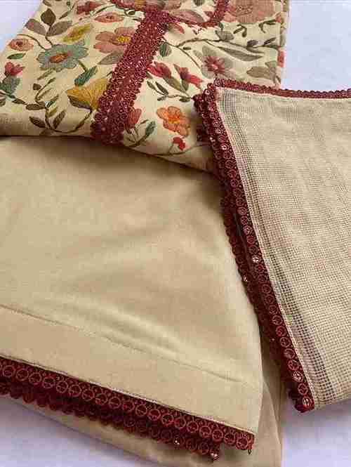 “Timeless Indian fashion 🌸 Floral top with matching pants”✨