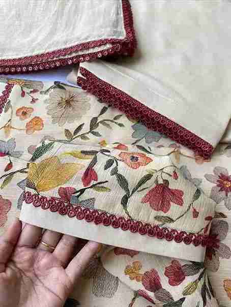 “Timeless Indian fashion 🌸 Floral top with matching pants”✨