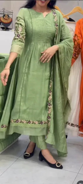 Green Dress – Effortless Style with a Fresh Touch 💚