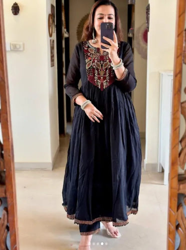 Bollywood style suit with pant and dupatta ❣️