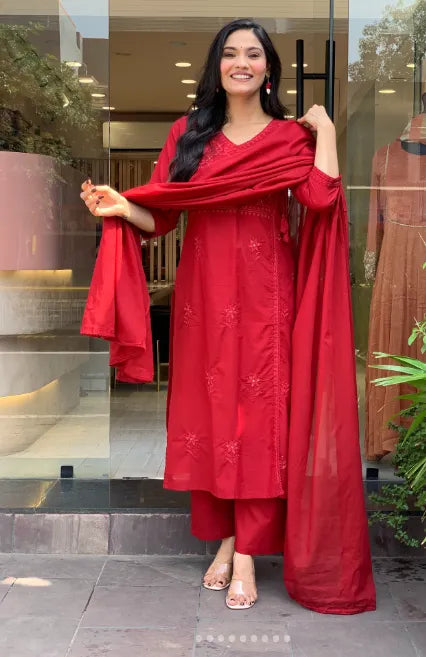 red kurta set