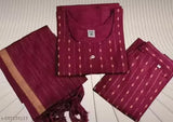 Pasting kurti dupatta set.