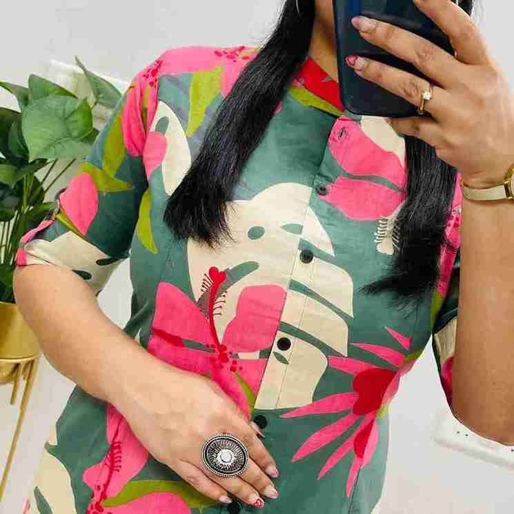 Flower Co-ord Set – Elegant & Trendy Two-Piece Outfit